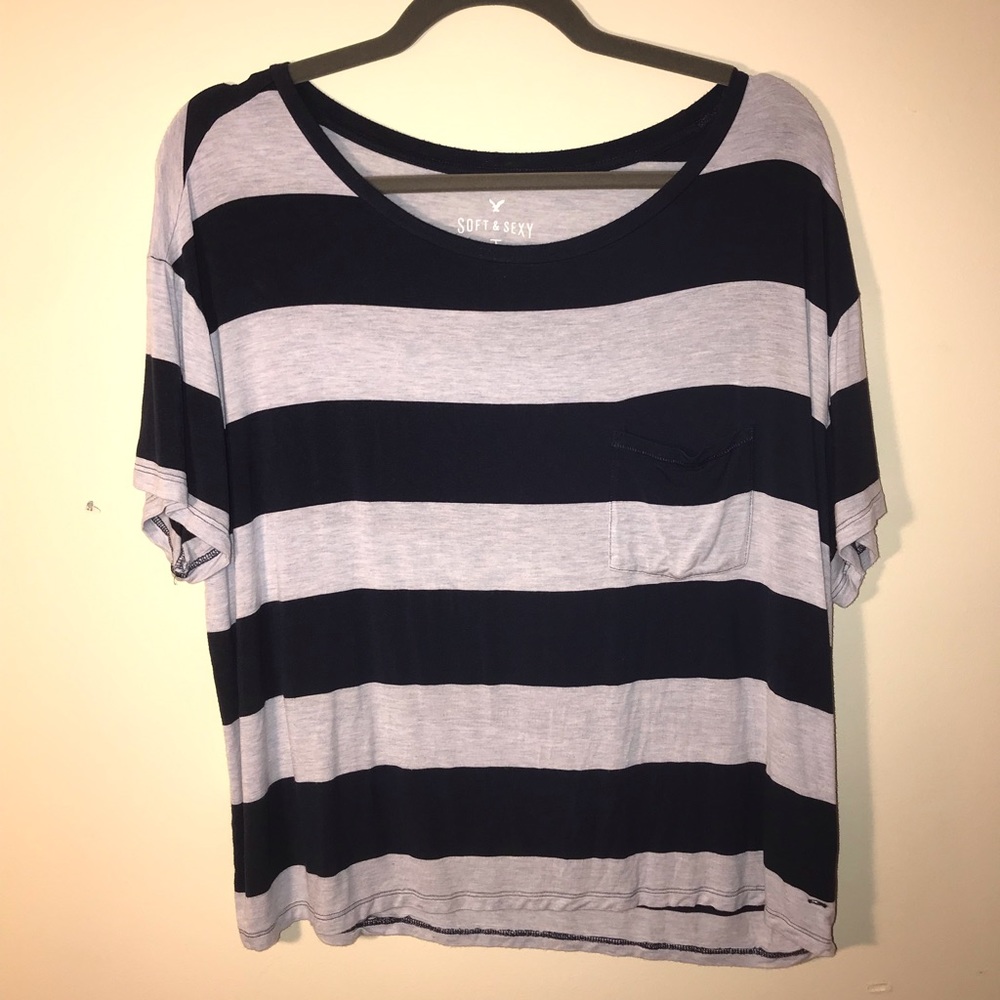 Soft and sexy AEO T-shirt